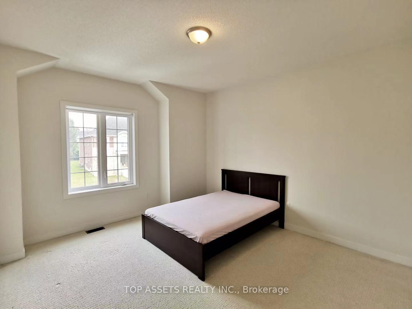 Photo 25 of 76 Mitchell Place, Newmarket, Glenway Estates — HOMEH