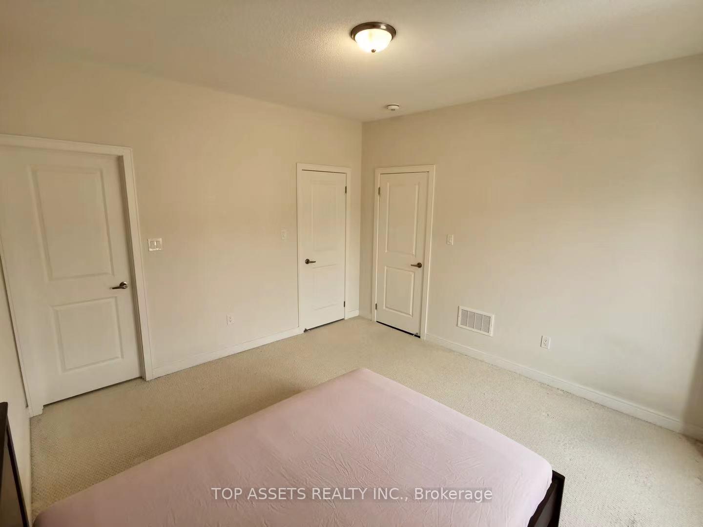 Photo 27 of 76 Mitchell Place, Newmarket, Glenway Estates — HOMEH