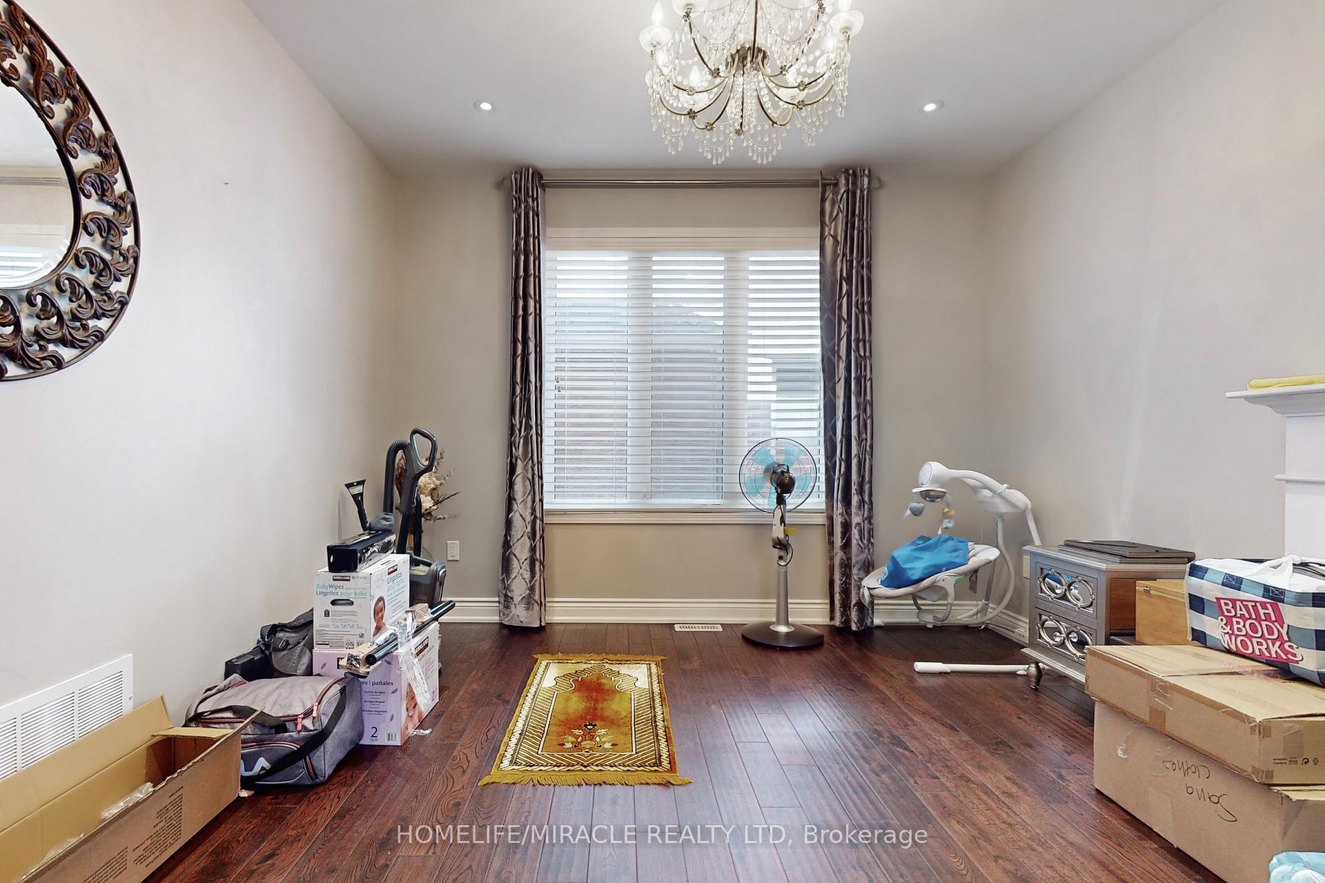 Photo 8 of 338 Kincardine Terrace, Milton, Scott — HOMEH