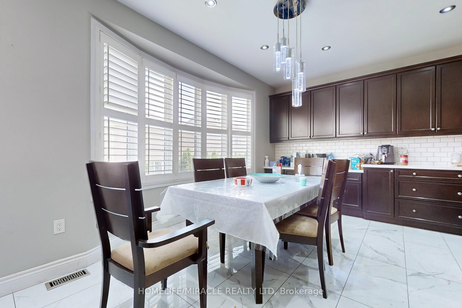 Photo 11 of 338 Kincardine Terrace, Milton, Scott — HOMEH