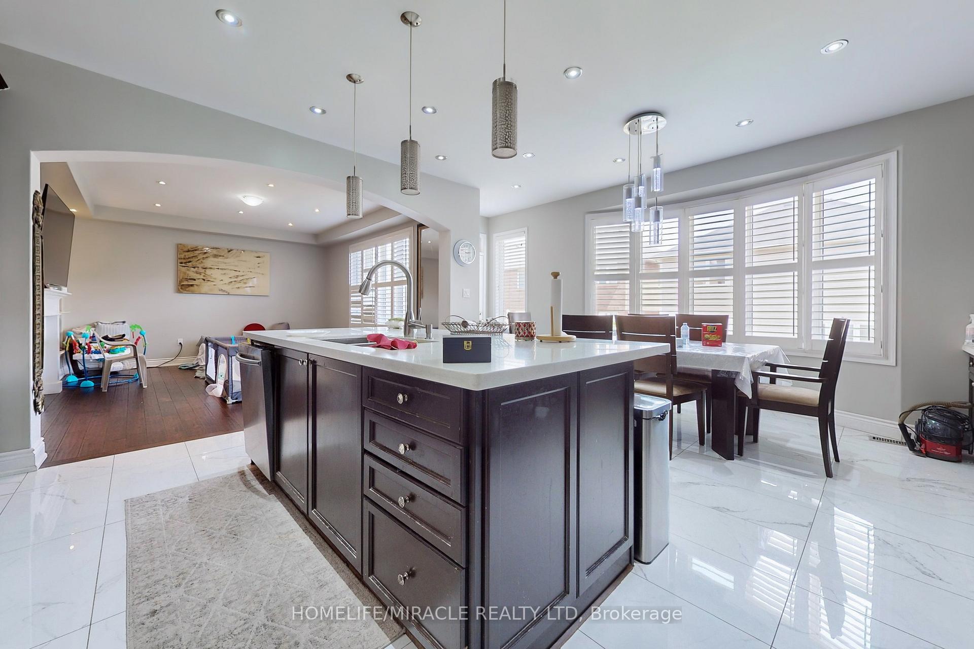 Photo 13 of 338 Kincardine Terrace, Milton, Scott — HOMEH