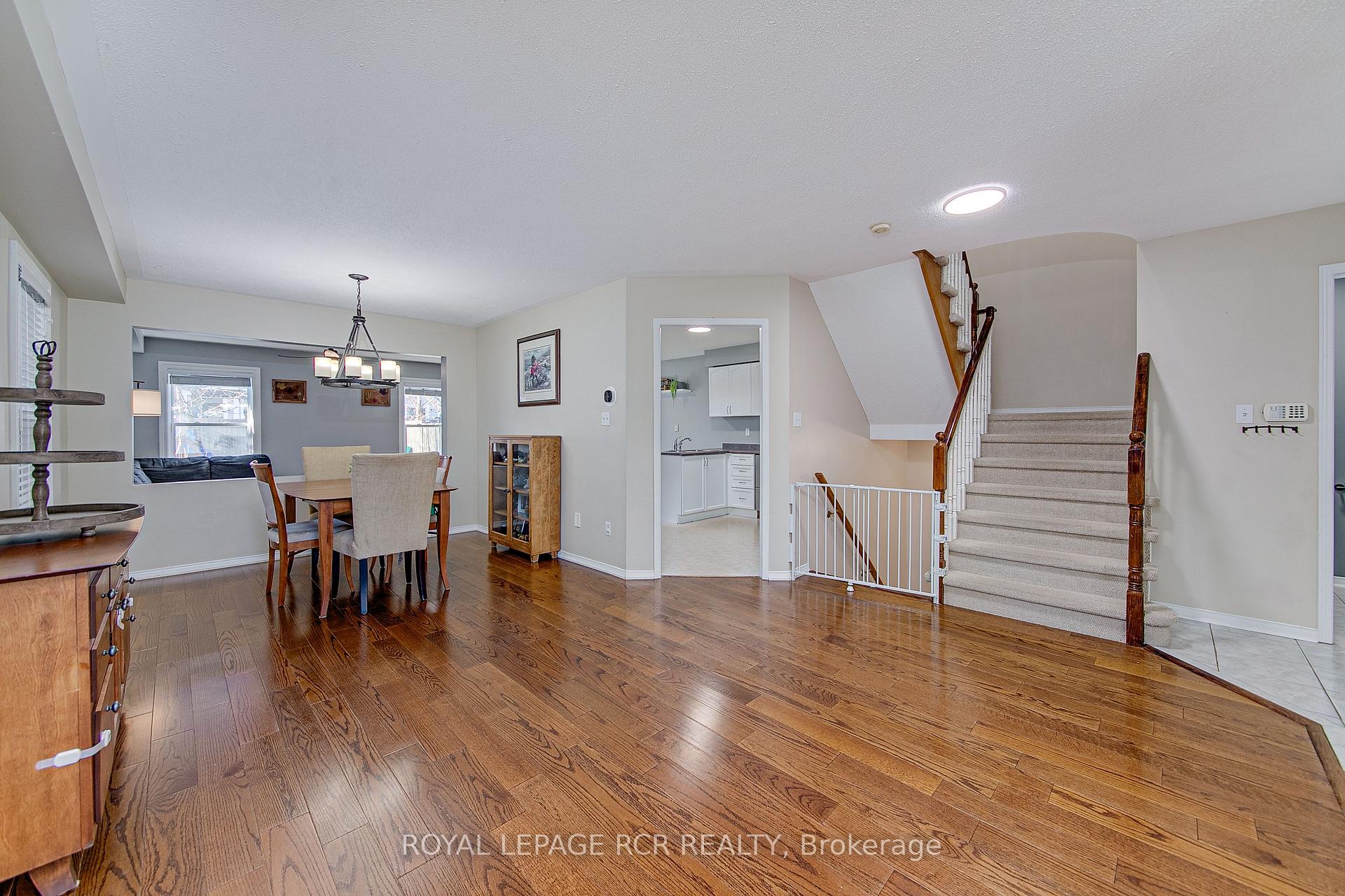Photo 2 of 52 Mccurdy Drive, New Tecumseth, Tottenham — HOMEH