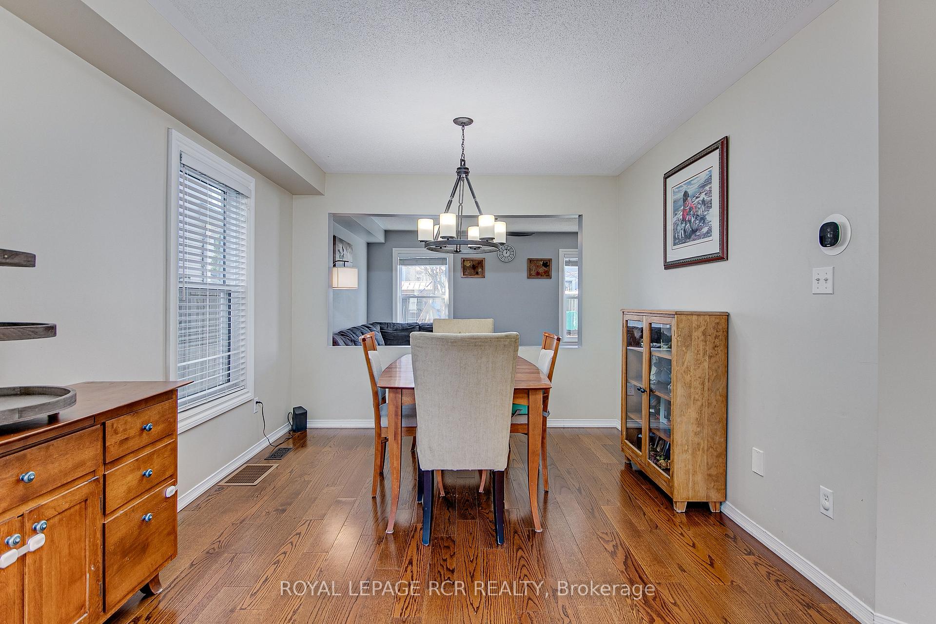 Photo 5 of 52 Mccurdy Drive, New Tecumseth, Tottenham — HOMEH