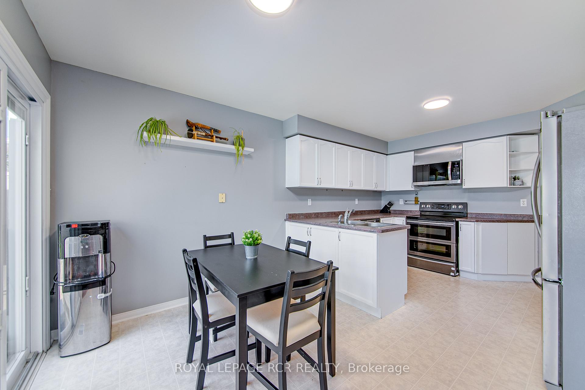 Photo 8 of 52 Mccurdy Drive, New Tecumseth, Tottenham — HOMEH