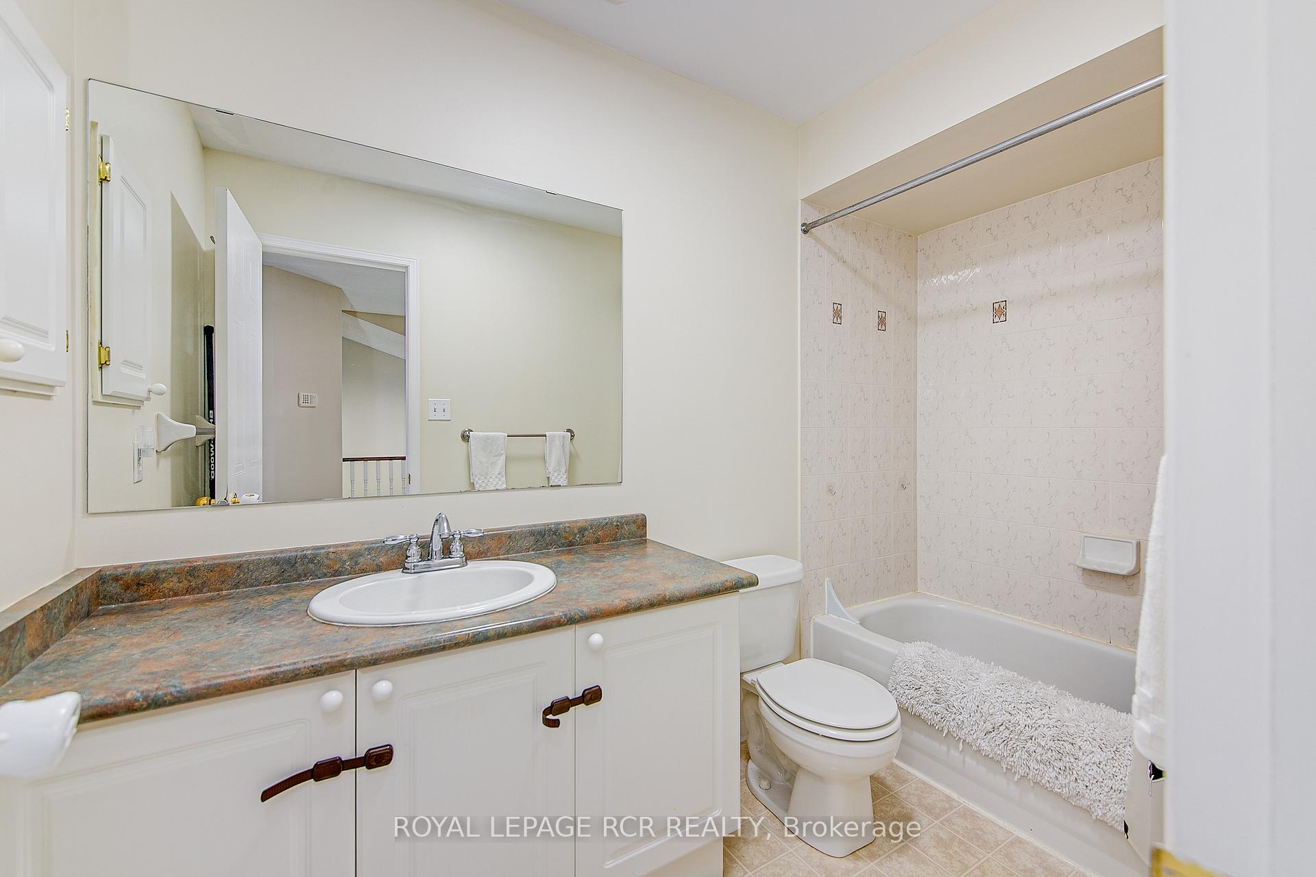 Photo 24 of 52 Mccurdy Drive, New Tecumseth, Tottenham — HOMEH