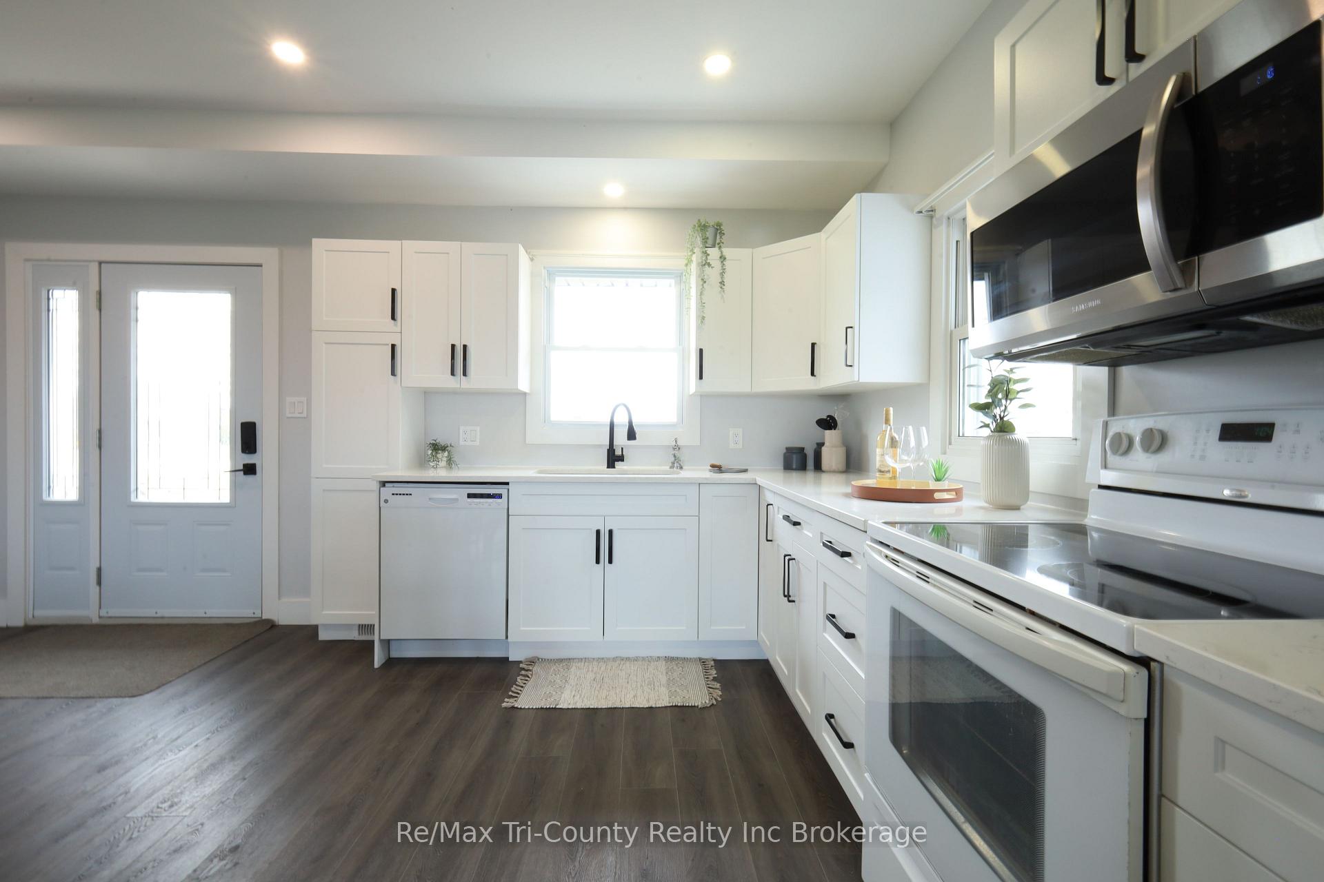 Photo 10 of 2822 Lakeshore Road, Norfolk, Rural S. Walsingham — HOMEH