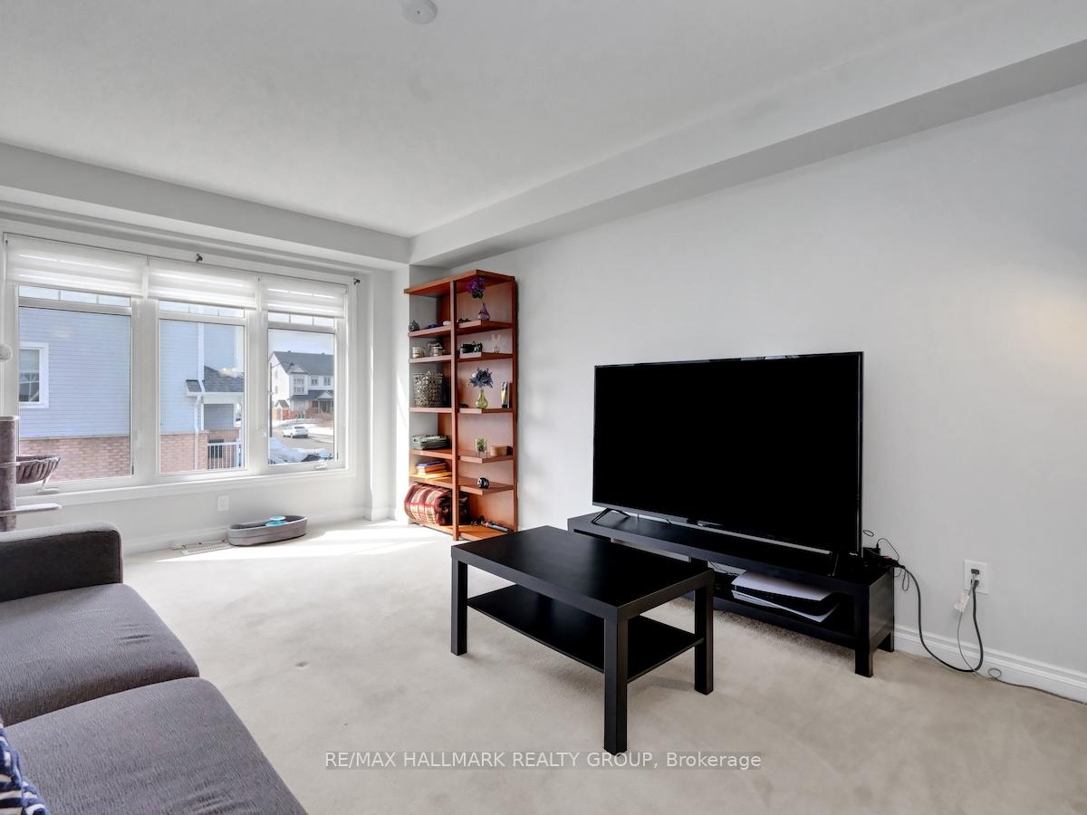 Photo 6 of 502 Barholm Private, Ottawa, Mer Bleue/Bradley Estates/Anderson Park — HOMEH