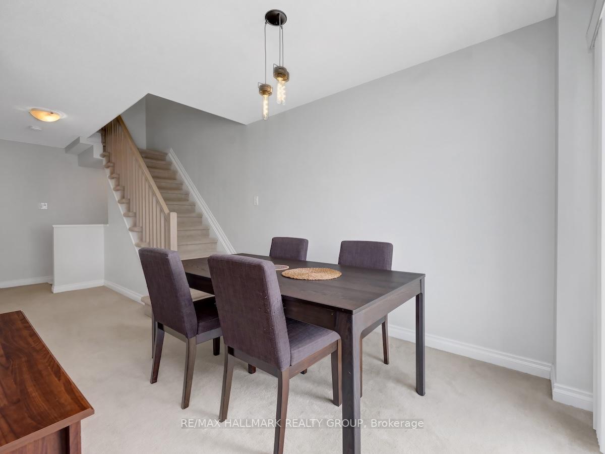 Photo 10 of 502 Barholm Private, Ottawa, Mer Bleue/Bradley Estates/Anderson Park — HOMEH