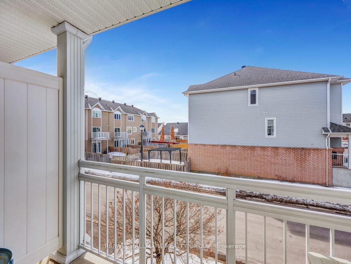 Photo 14 of 502 Barholm Private, Ottawa, Mer Bleue/Bradley Estates/Anderson Park — HOMEH