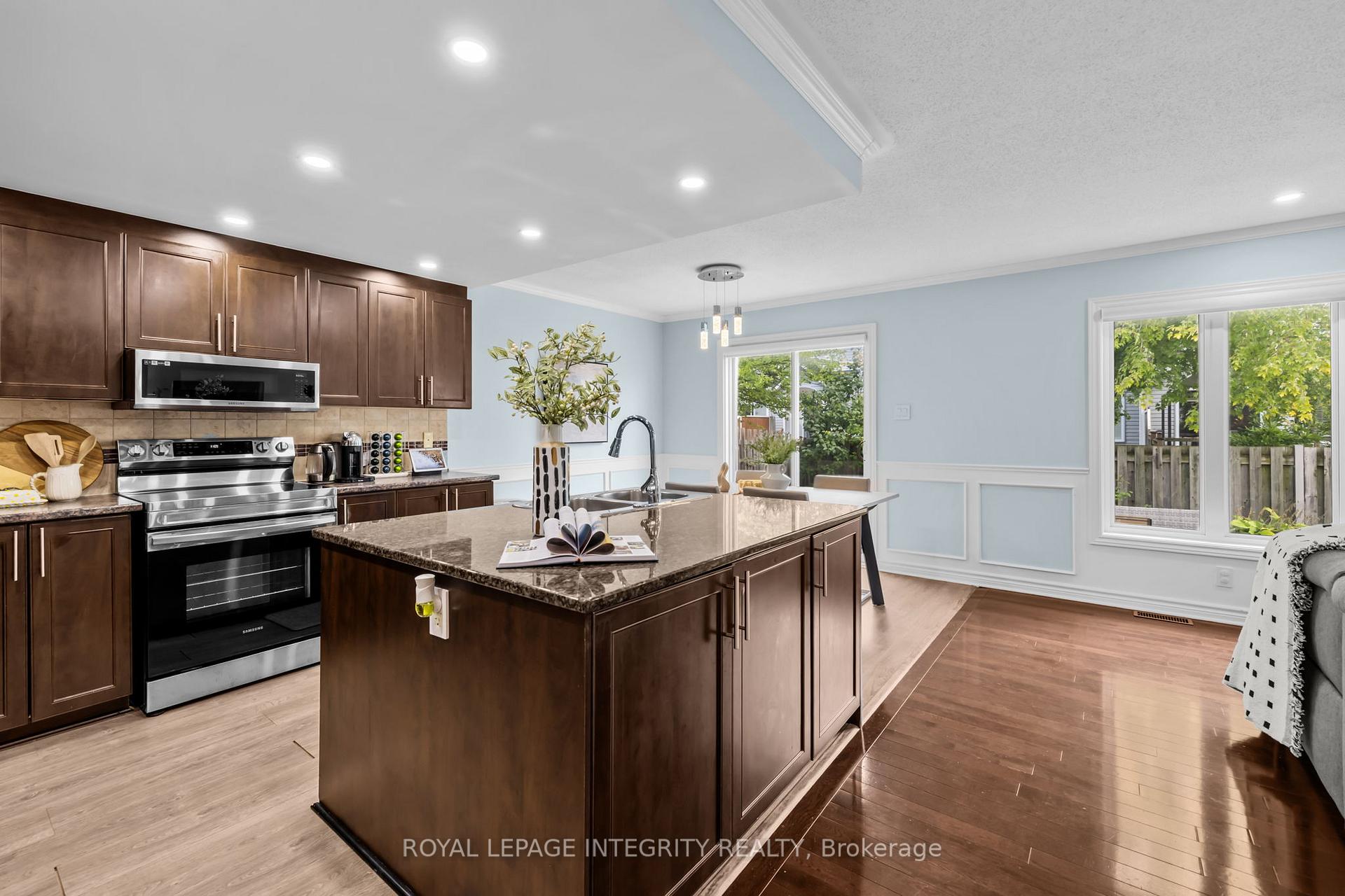 Photo 14 of 506 Southfield Way, Ottawa, Avalon East — HOMEH