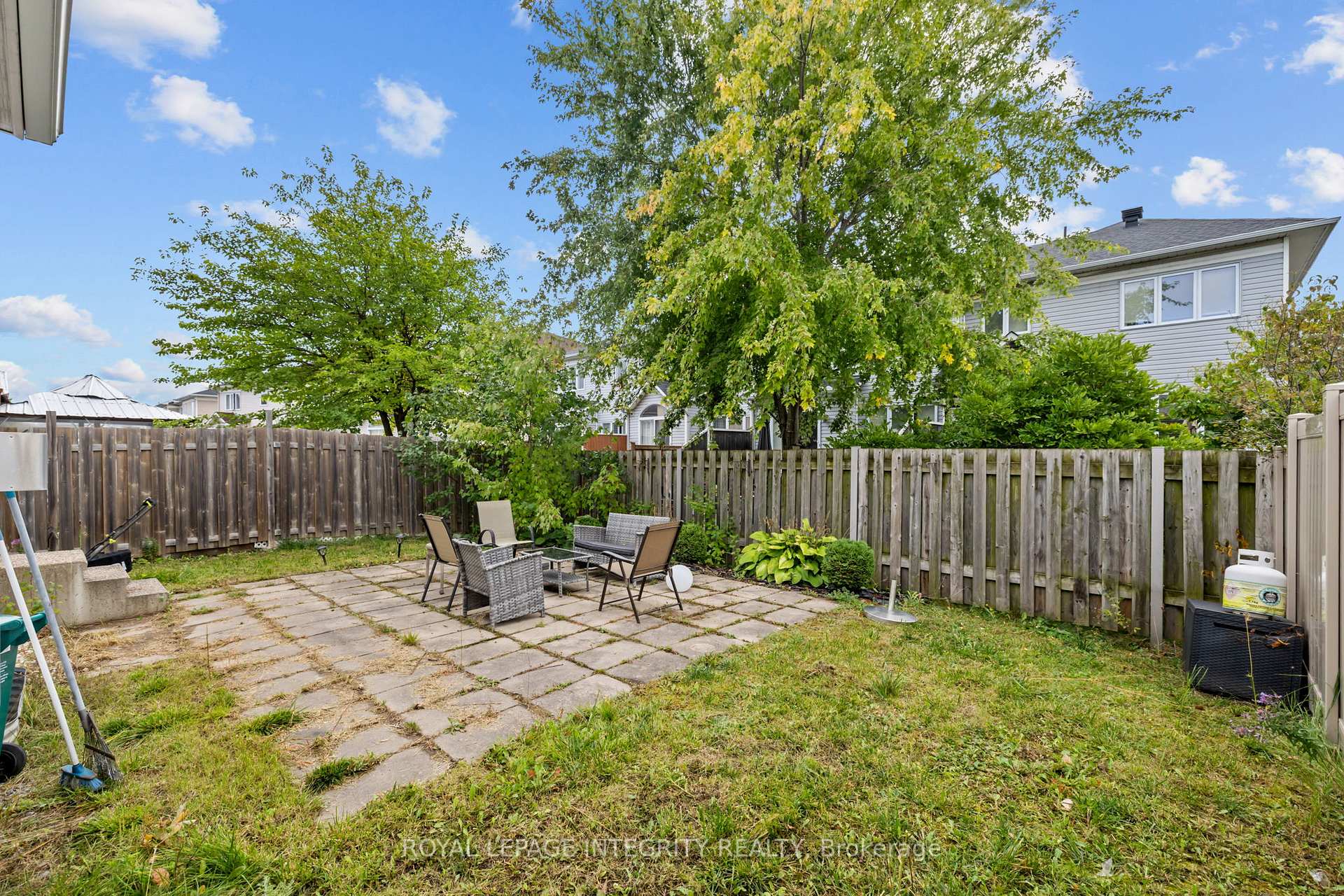 Photo 36 of 506 Southfield Way, Ottawa, Avalon East — HOMEH