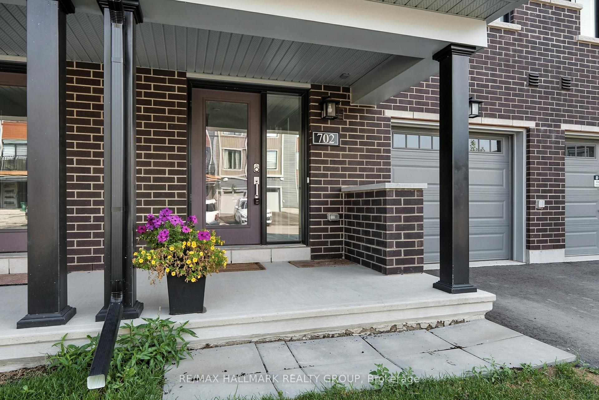 Photo 2 of 702 Confluence Walk, Ottawa, Avalon West — HOMEH