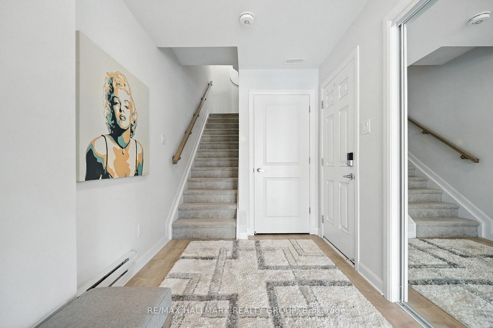 Photo 3 of 702 Confluence Walk, Ottawa, Avalon West — HOMEH