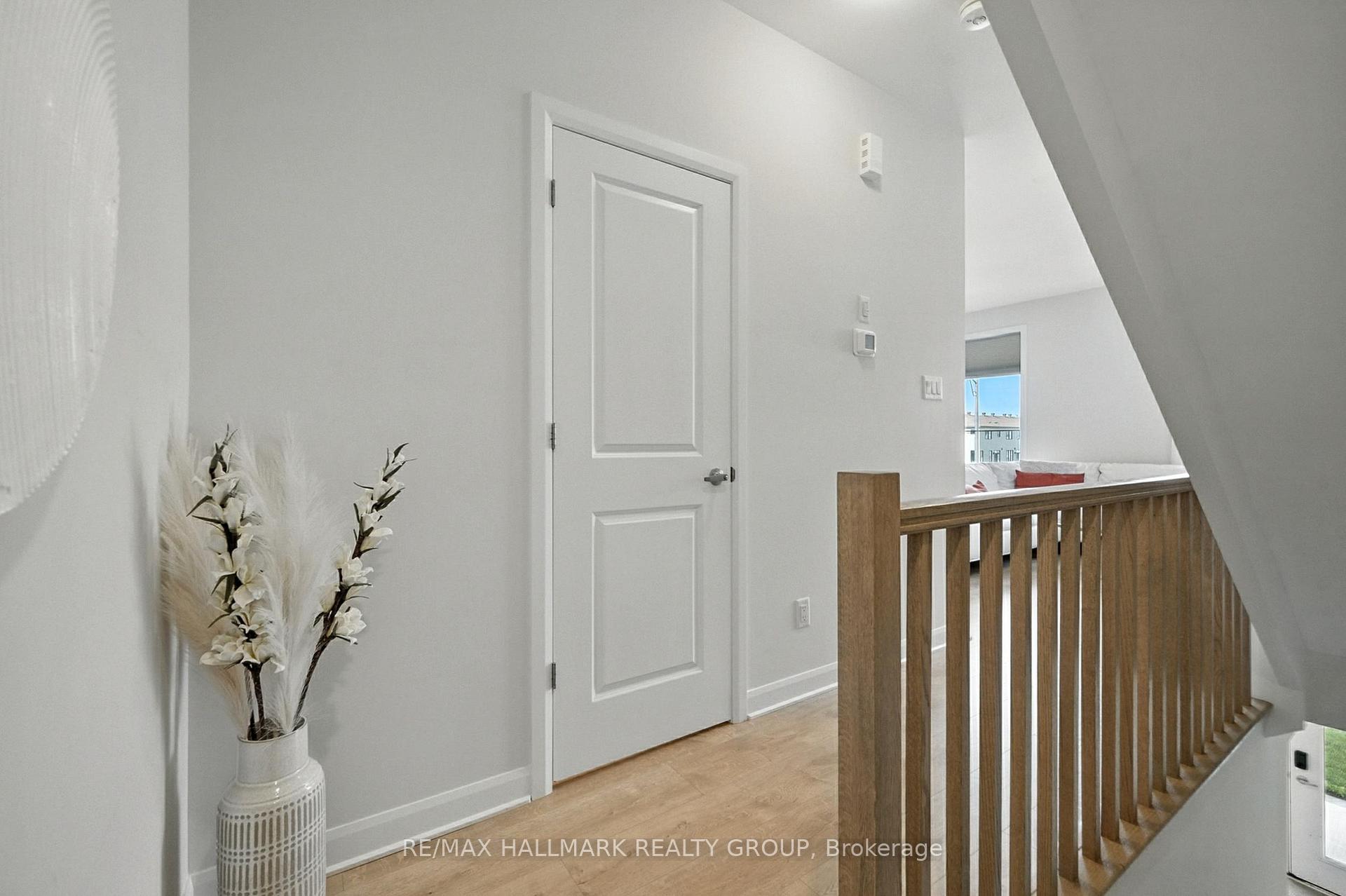 Photo 6 of 702 Confluence Walk, Ottawa, Avalon West — HOMEH