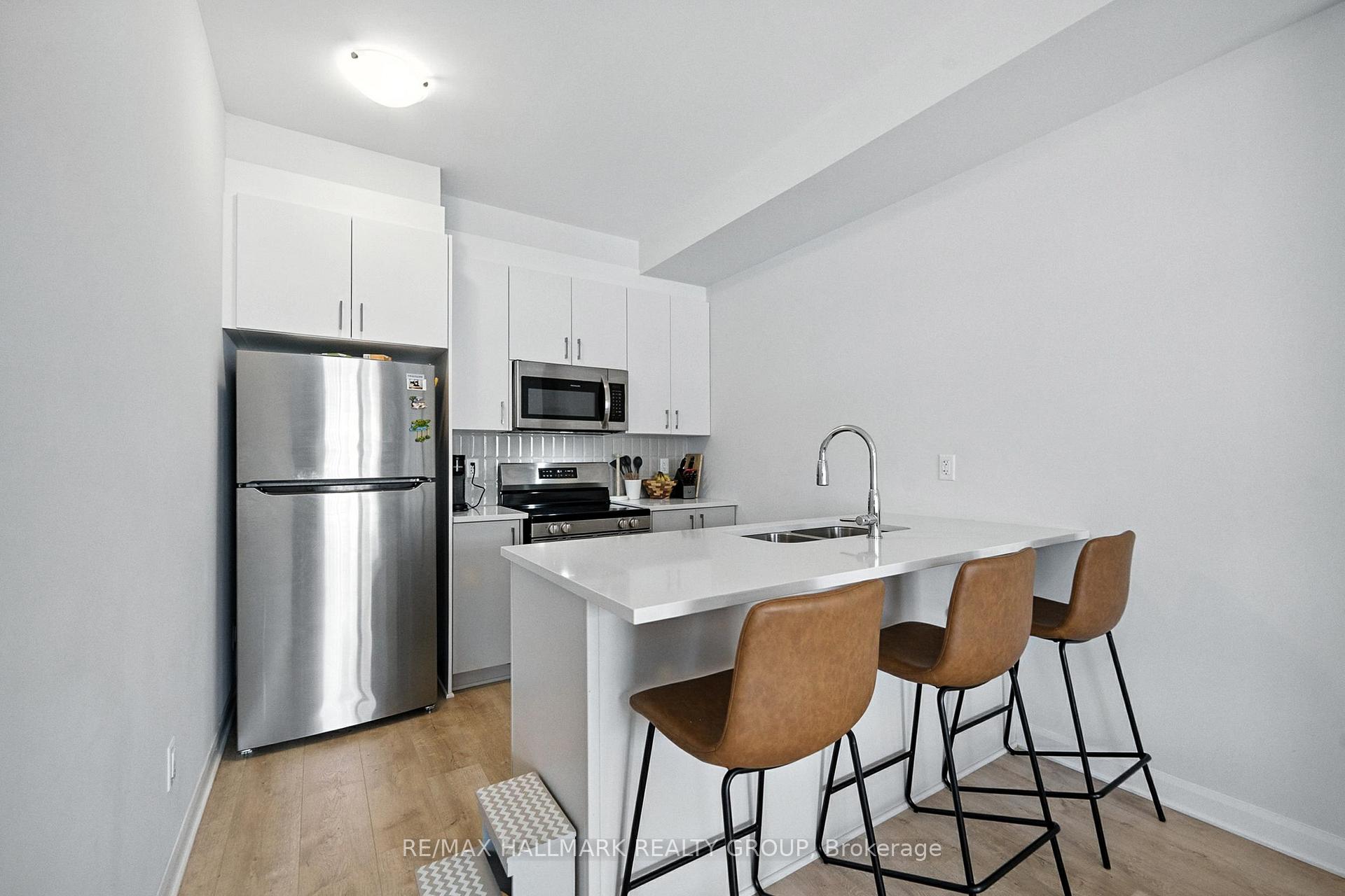 Photo 14 of 702 Confluence Walk, Ottawa, Avalon West — HOMEH