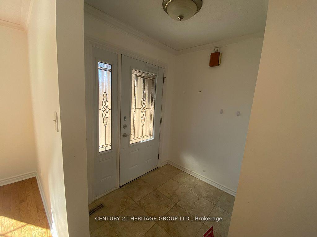 Photo 4 of Unit upper, 193 Harrison Drive, Newmarket, Bristol-London — HOMEH