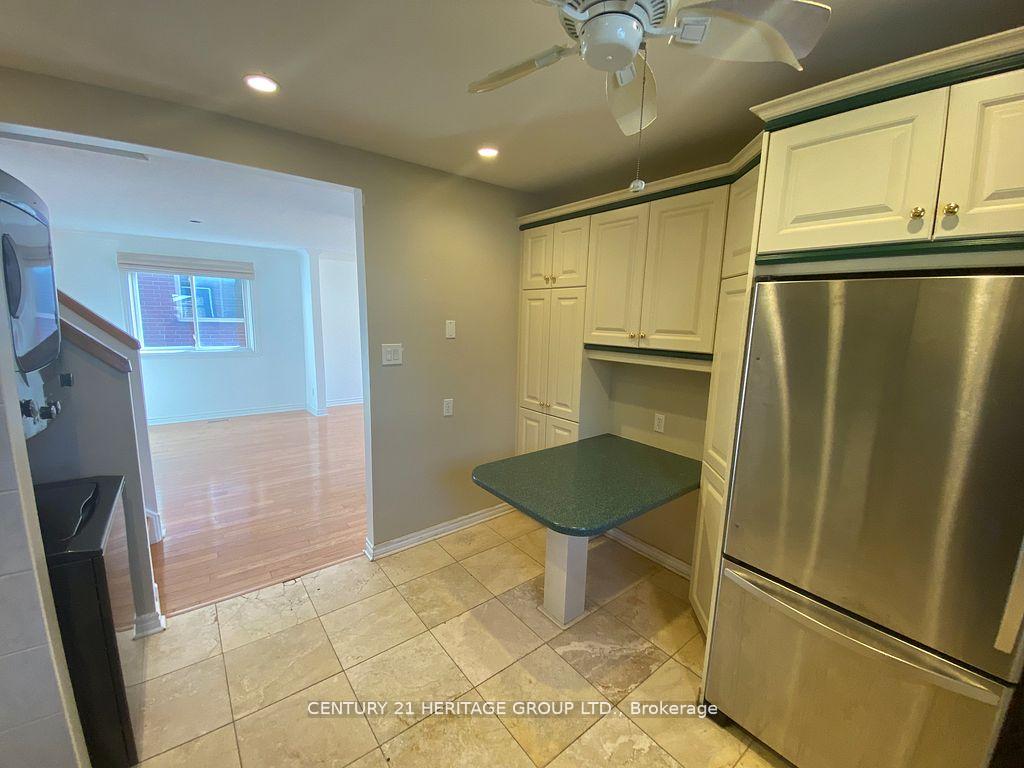 Photo 9 of Unit upper, 193 Harrison Drive, Newmarket, Bristol-London — HOMEH