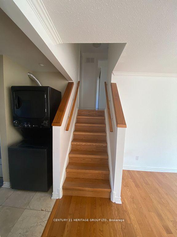 Photo 11 of Unit upper, 193 Harrison Drive, Newmarket, Bristol-London — HOMEH