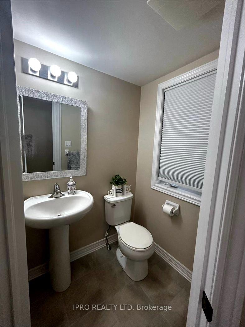 Photo 5 of 195 Hutchinson Drive, New Tecumseth, Alliston — HOMEH