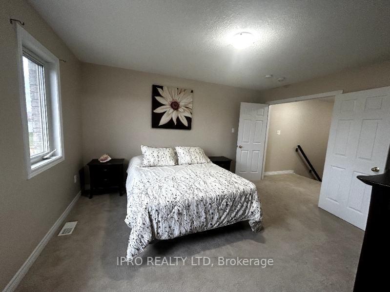 Photo 7 of 195 Hutchinson Drive, New Tecumseth, Alliston — HOMEH