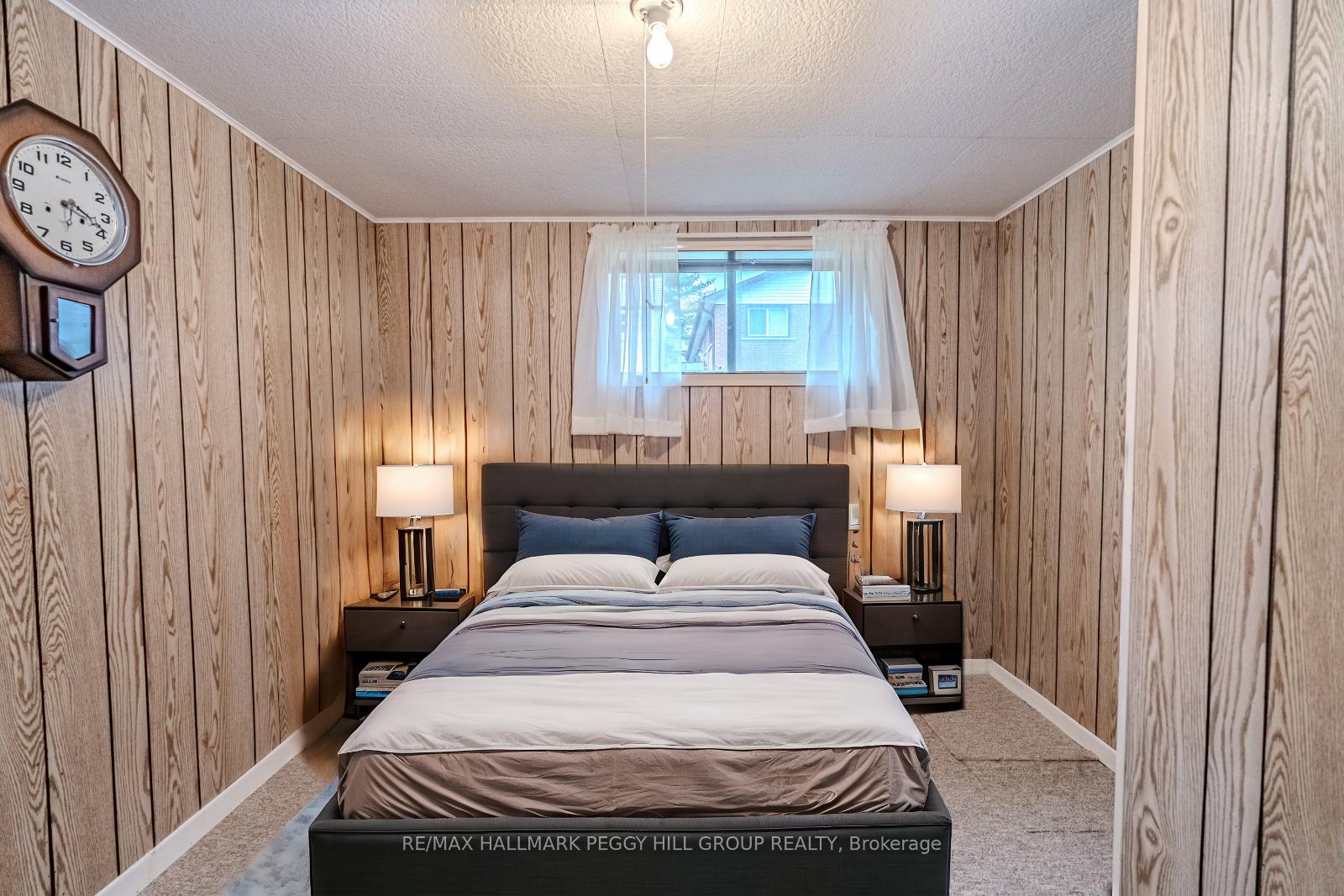 Photo 12 of 18 Calverley Street, Orillia — HOMEH