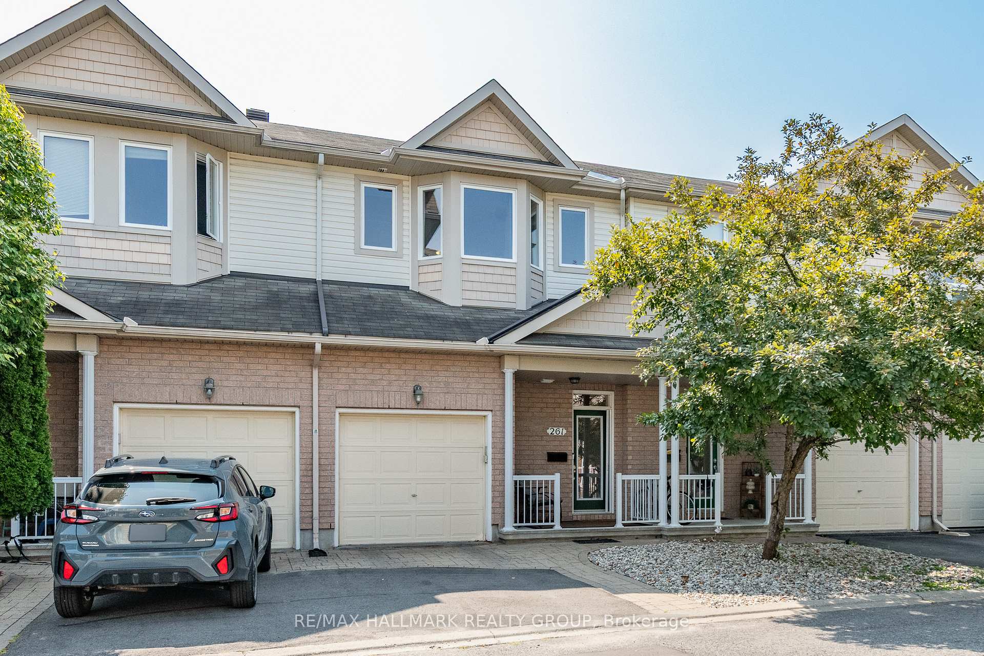 Photo 1 of 261 Parkrose Private, Ottawa, Chatelaine Village — HOMEH