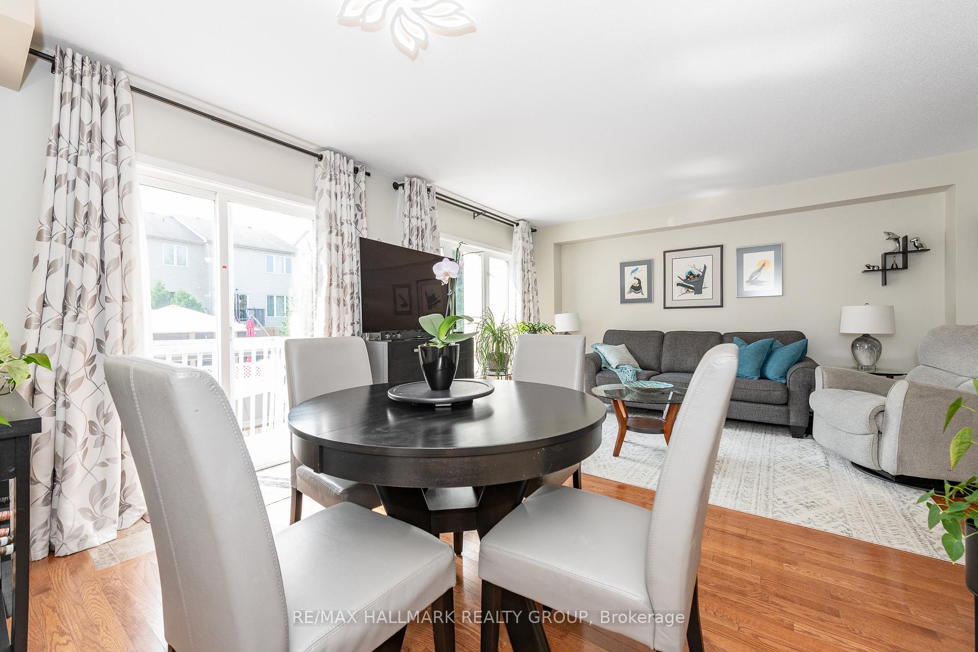 Photo 13 of 261 Parkrose Private, Ottawa, Chatelaine Village — HOMEH