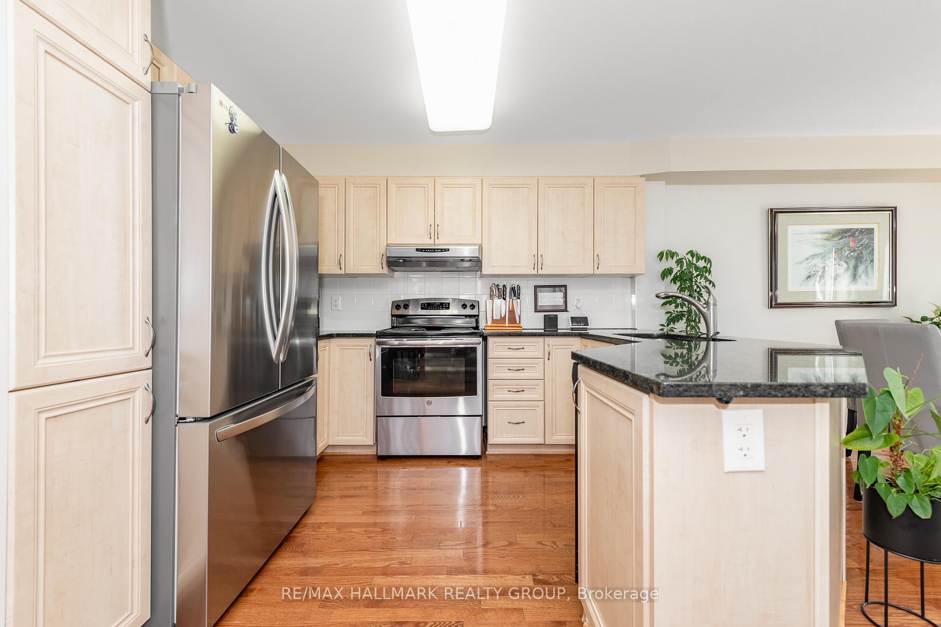 Photo 19 of 261 Parkrose Private, Ottawa, Chatelaine Village — HOMEH