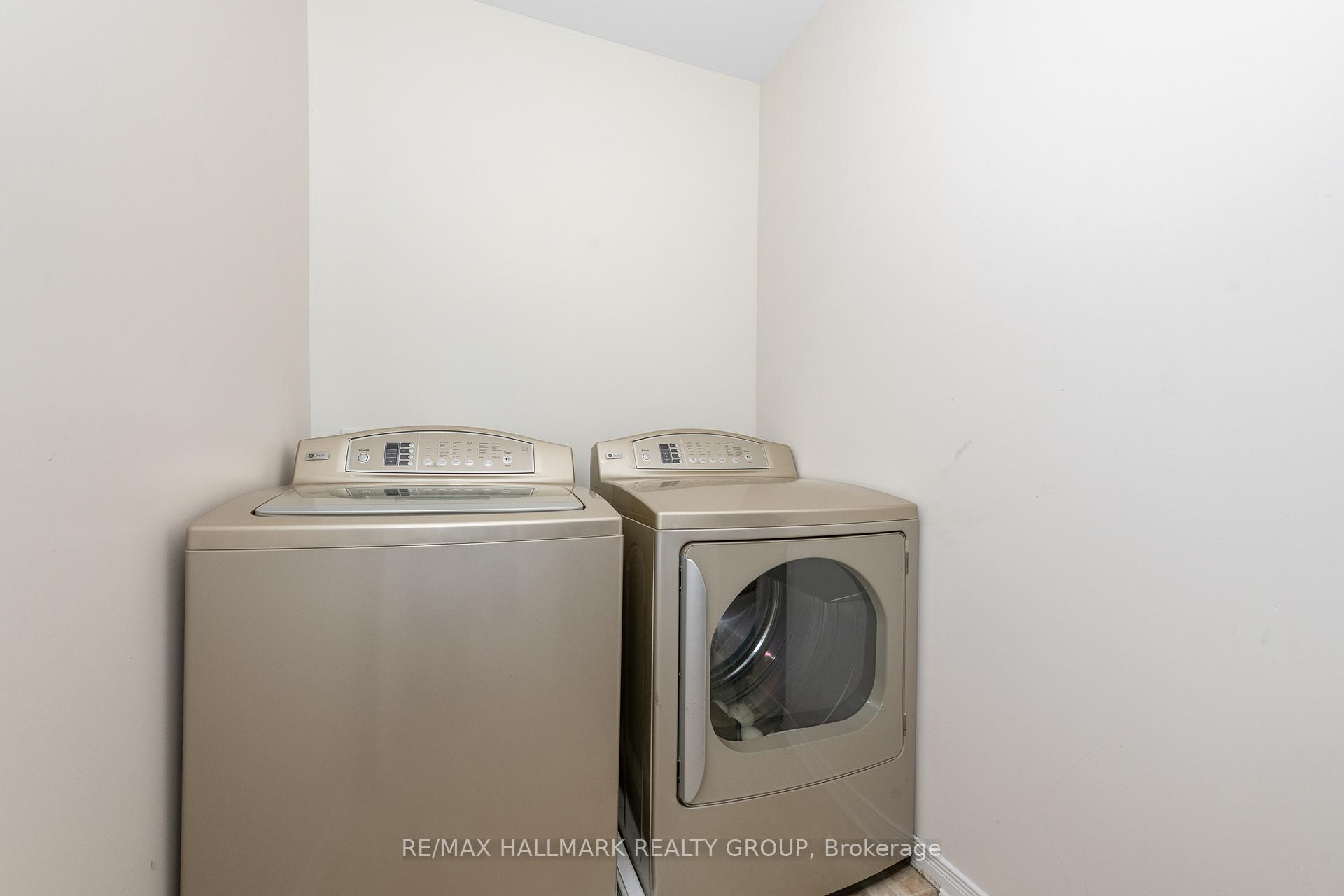Photo 30 of 261 Parkrose Private, Ottawa, Chatelaine Village — HOMEH