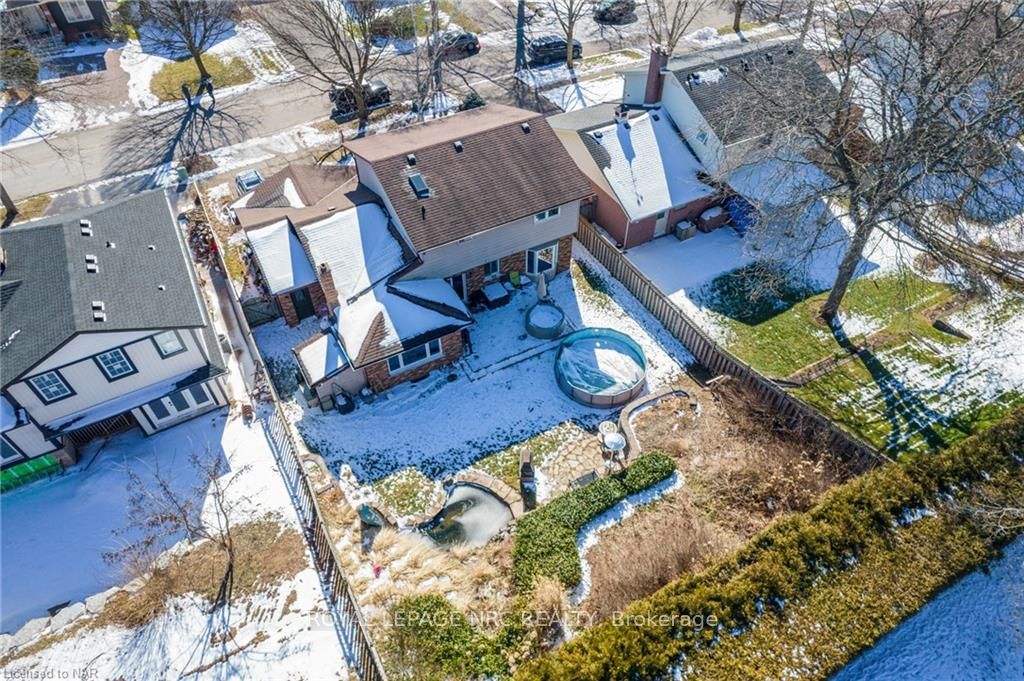 Photo 4 of 66 Berkwood Place, Pelham, Fonthill — HOMEH