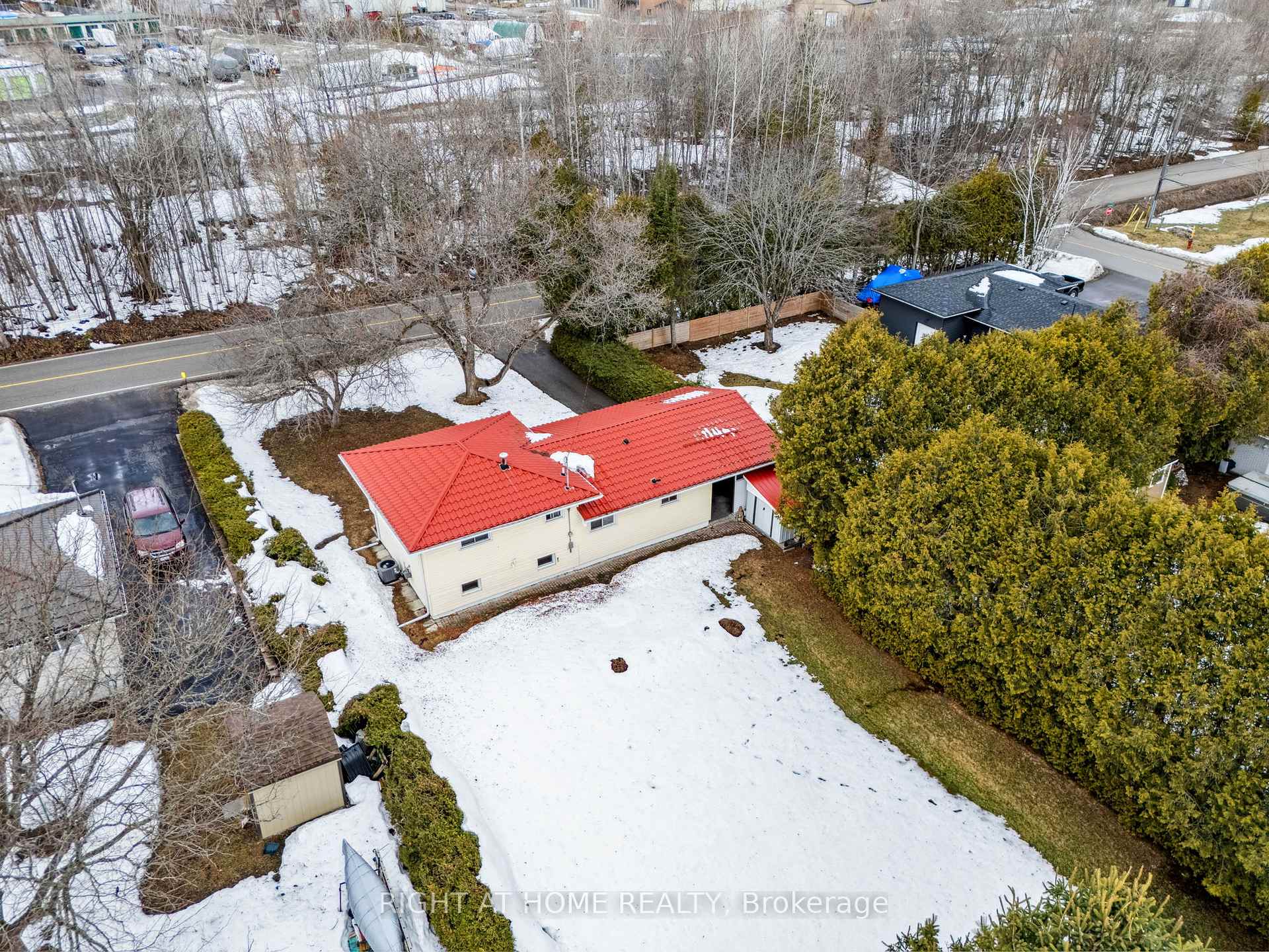Photo 17 of 562 Drinkwater Drive, Orillia — HOMEH
