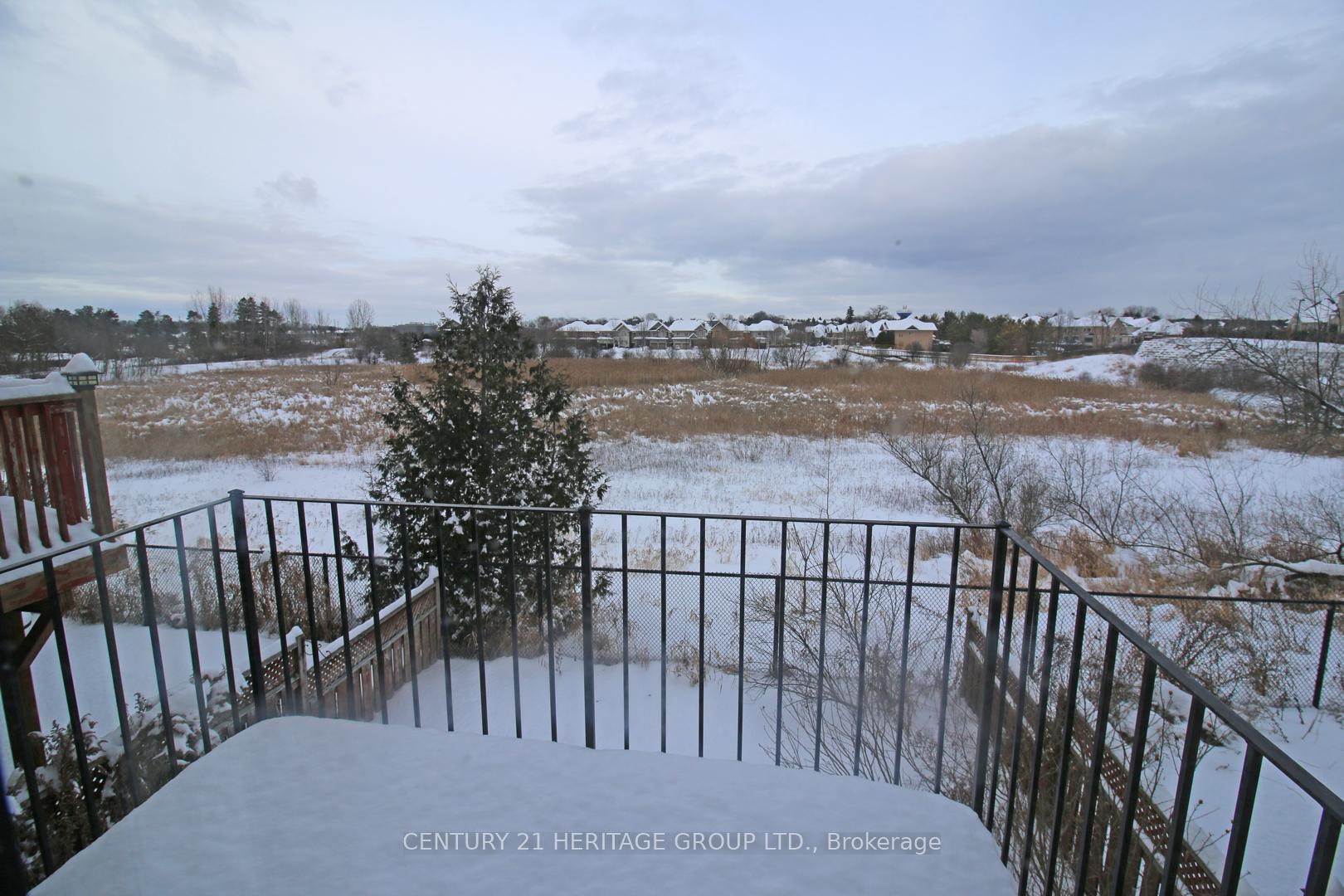 Photo 1 of 641 Walpole Crescent, Newmarket, Stonehaven-Wyndham — HOMEH
