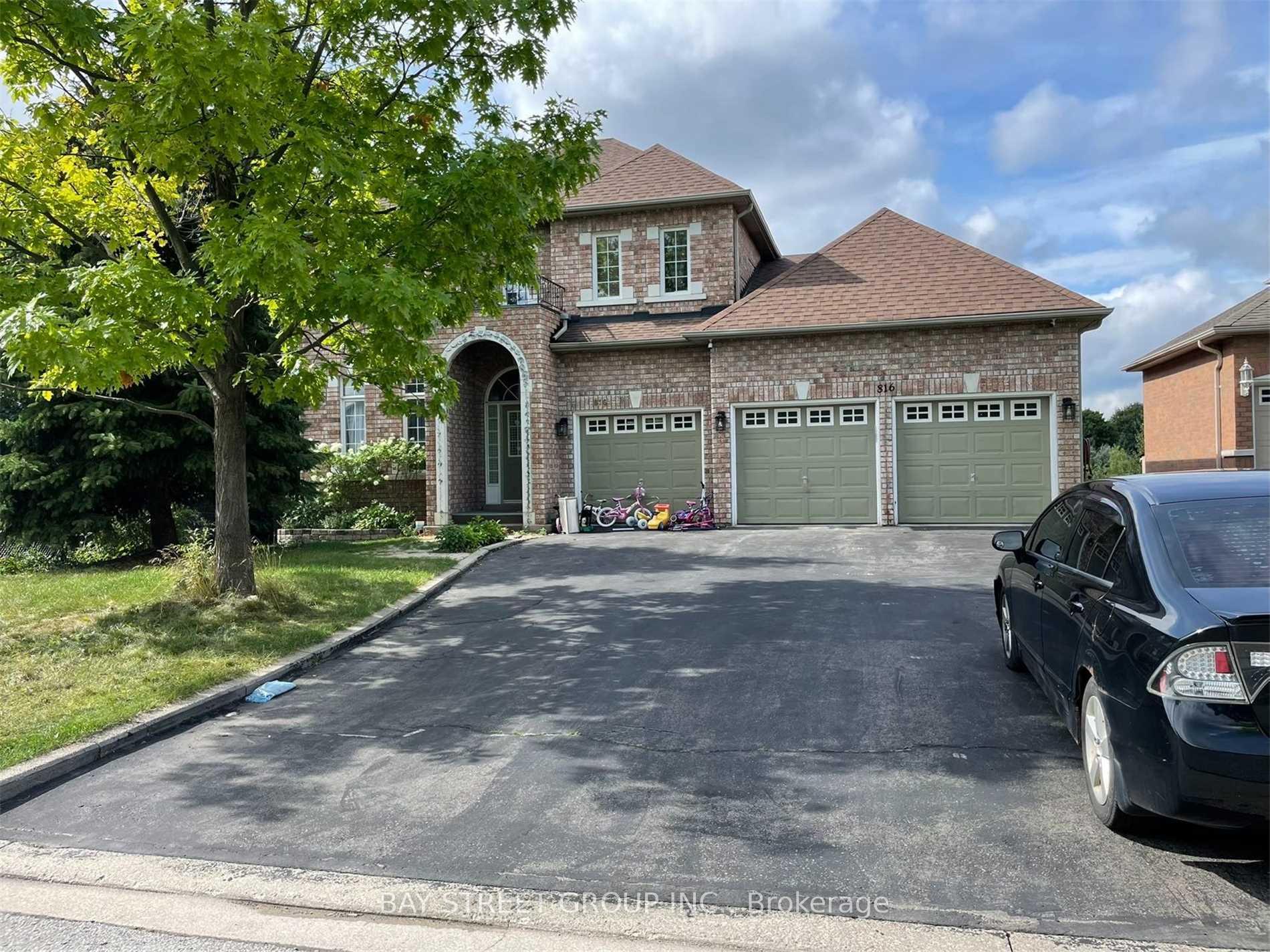Photo 1 of Unit Bsmt#1, 816 Best Circle, Newmarket, Stonehaven-Wyndham — HOMEH