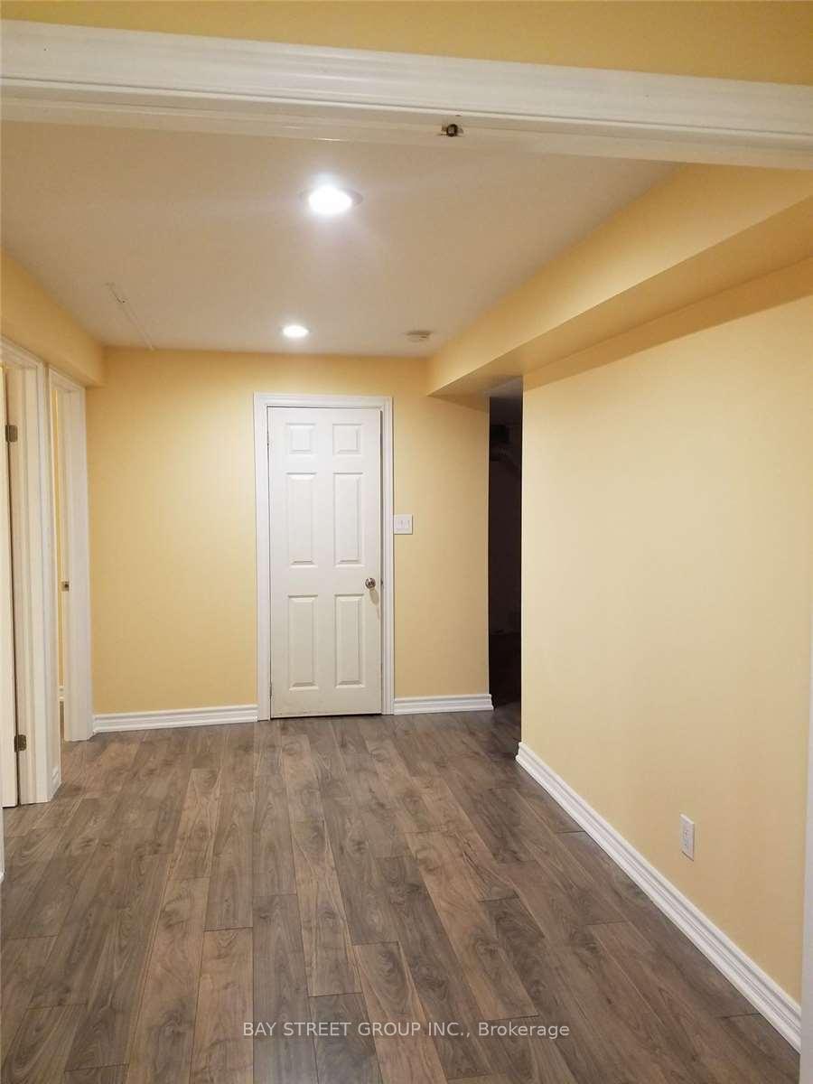 Photo 3 of Unit Bsmt#1, 816 Best Circle, Newmarket, Stonehaven-Wyndham — HOMEH
