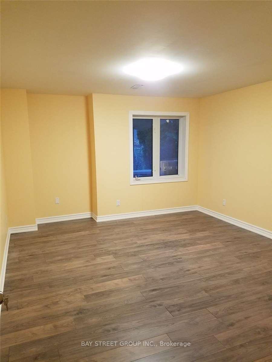 Photo 7 of Unit Bsmt#1, 816 Best Circle, Newmarket, Stonehaven-Wyndham — HOMEH