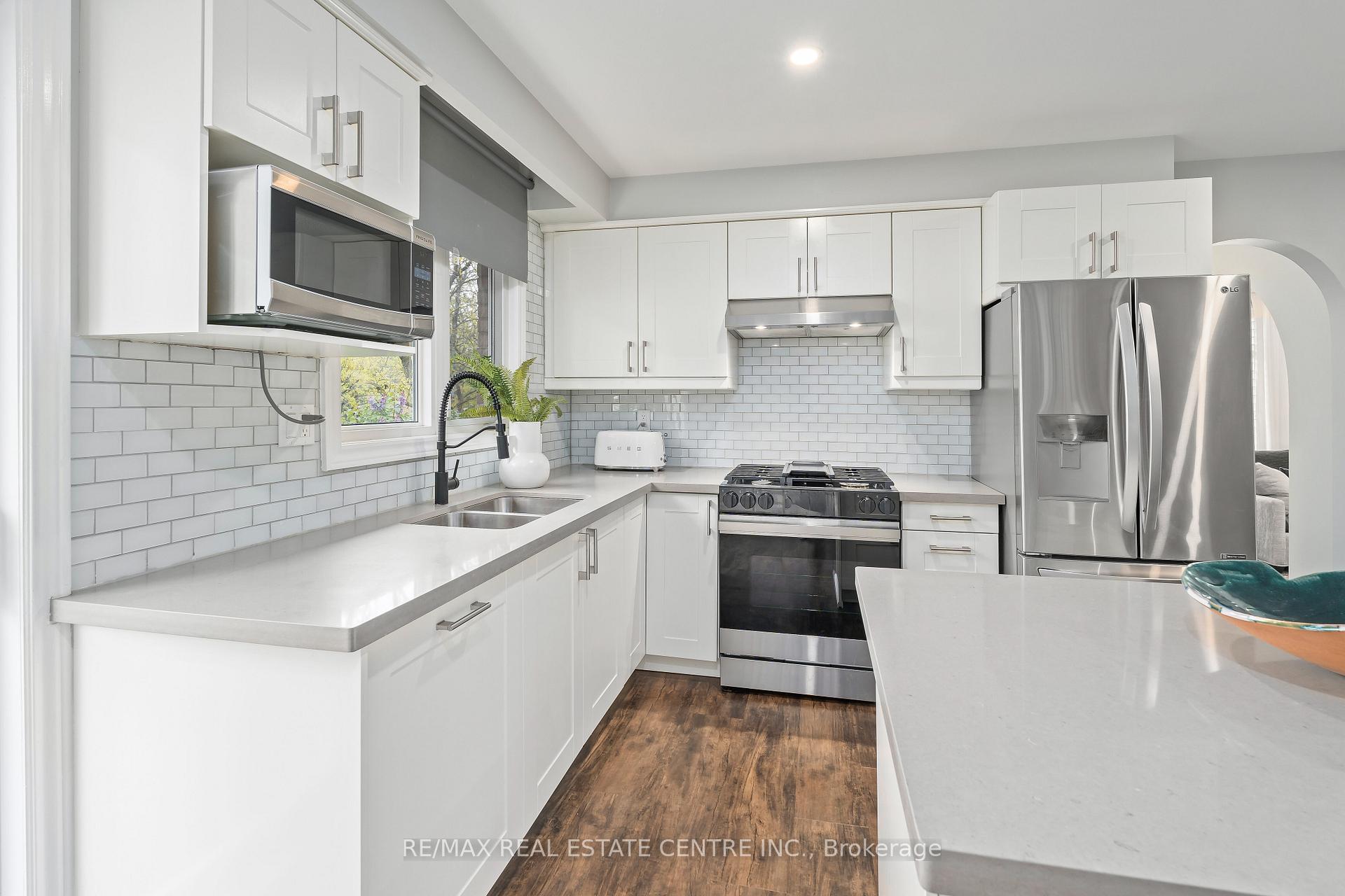 Photo 4 of 834 Merritt Drive, Milton, Timberlea — HOMEH