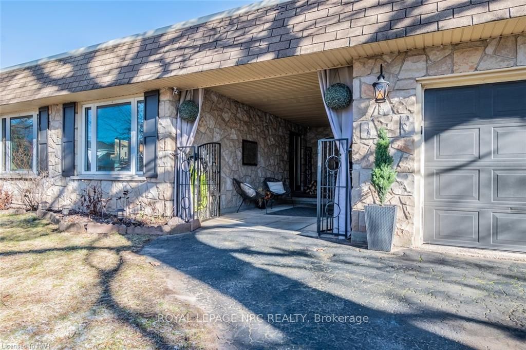 Photo 5 of 3 Vinemount Drive, Pelham, Fonthill — HOMEH