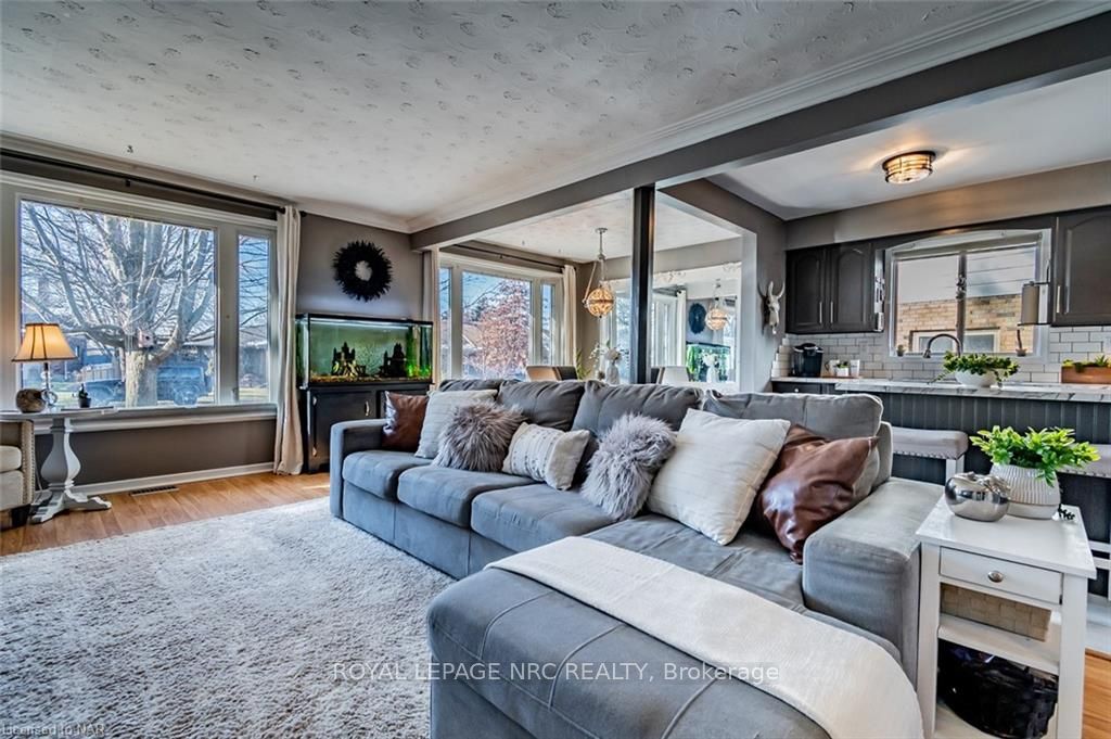 Photo 8 of 3 Vinemount Drive, Pelham, Fonthill — HOMEH