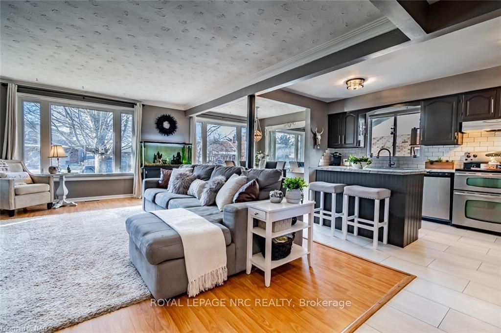 Photo 9 of 3 Vinemount Drive, Pelham, Fonthill — HOMEH