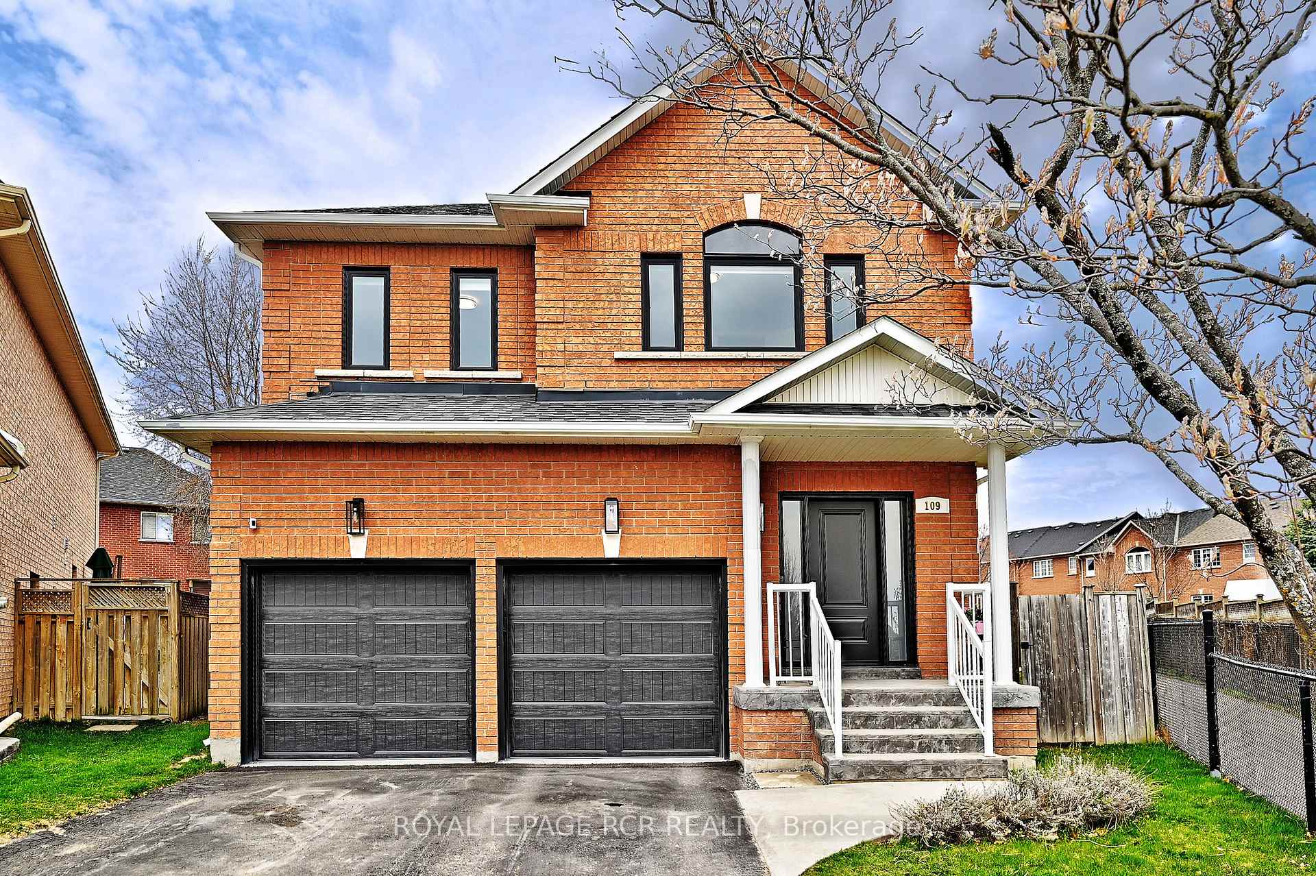 Front of 109 Woodbury Crescent