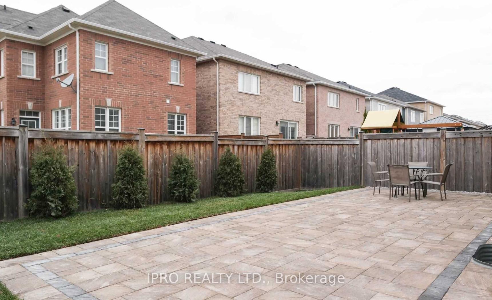 Photo 9 of 33 Ruhl Drive, Milton, Willmott — HOMEH