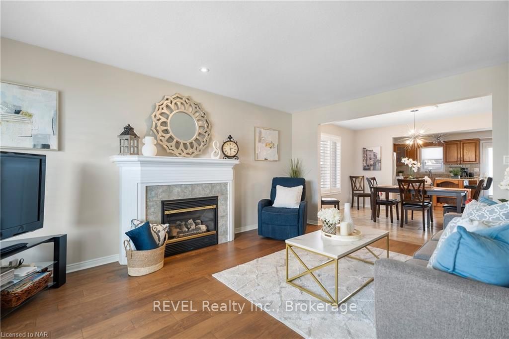 Photo 7 of 23 Tanner Drive, Pelham, Fonthill — HOMEH