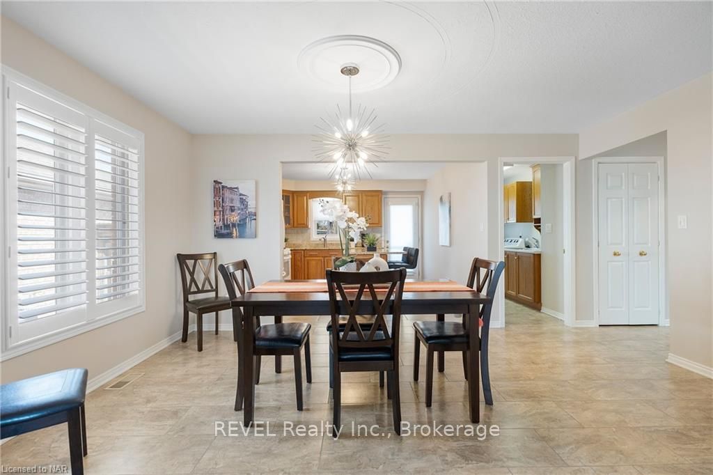 Photo 10 of 23 Tanner Drive, Pelham, Fonthill — HOMEH