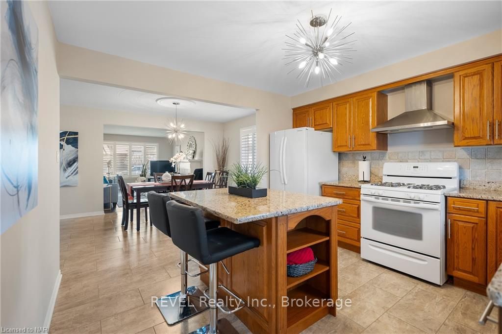 Photo 16 of 23 Tanner Drive, Pelham, Fonthill — HOMEH