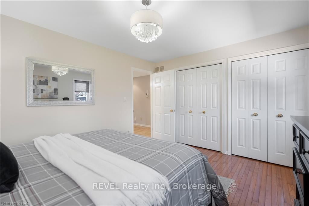 Photo 21 of 23 Tanner Drive, Pelham, Fonthill — HOMEH