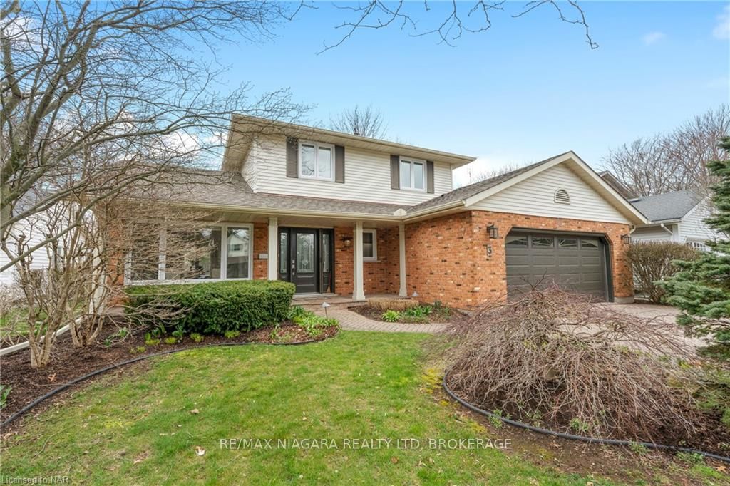 Photo 1 of 3 Townsend Circle, Pelham, Fonthill — HOMEH