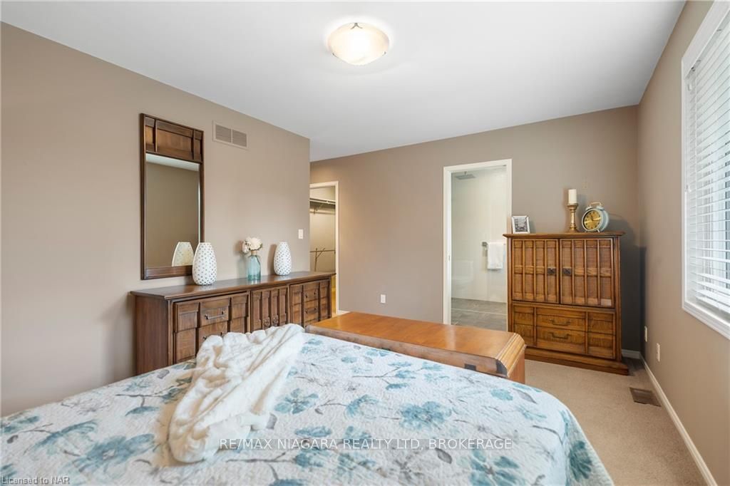 Photo 21 of 3 Townsend Circle, Pelham, Fonthill — HOMEH