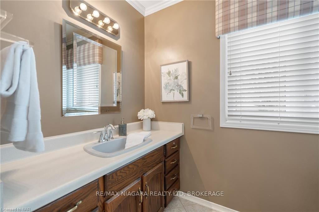 Photo 25 of 3 Townsend Circle, Pelham, Fonthill — HOMEH