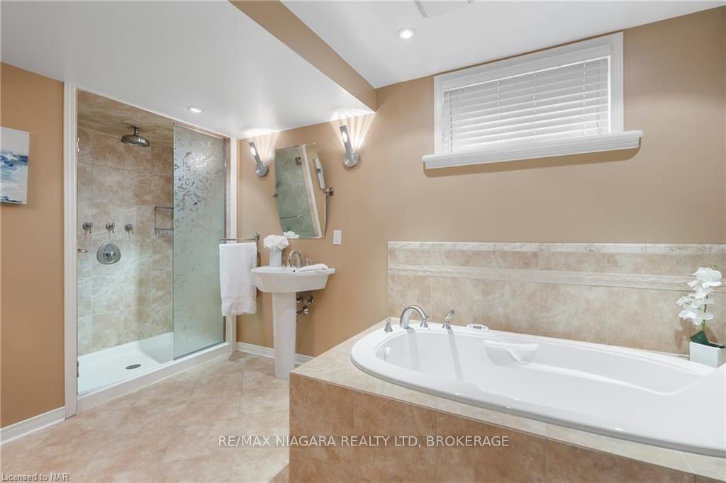Photo 31 of 3 Townsend Circle, Pelham, Fonthill — HOMEH