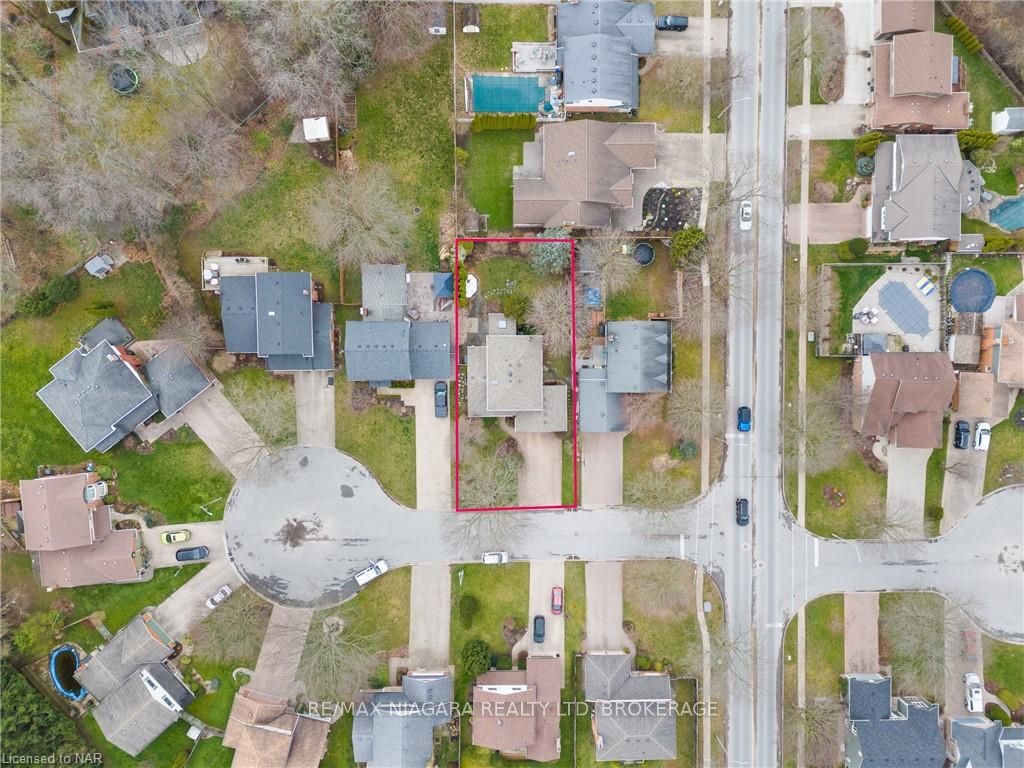 Photo 34 of 3 Townsend Circle, Pelham, Fonthill — HOMEH